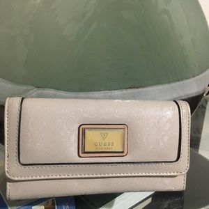 Guess wallet